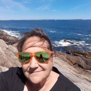 Meet your Posher, Bobbi